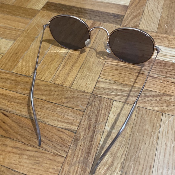 Round frame chrome sunglasses - Picture 2 of 3